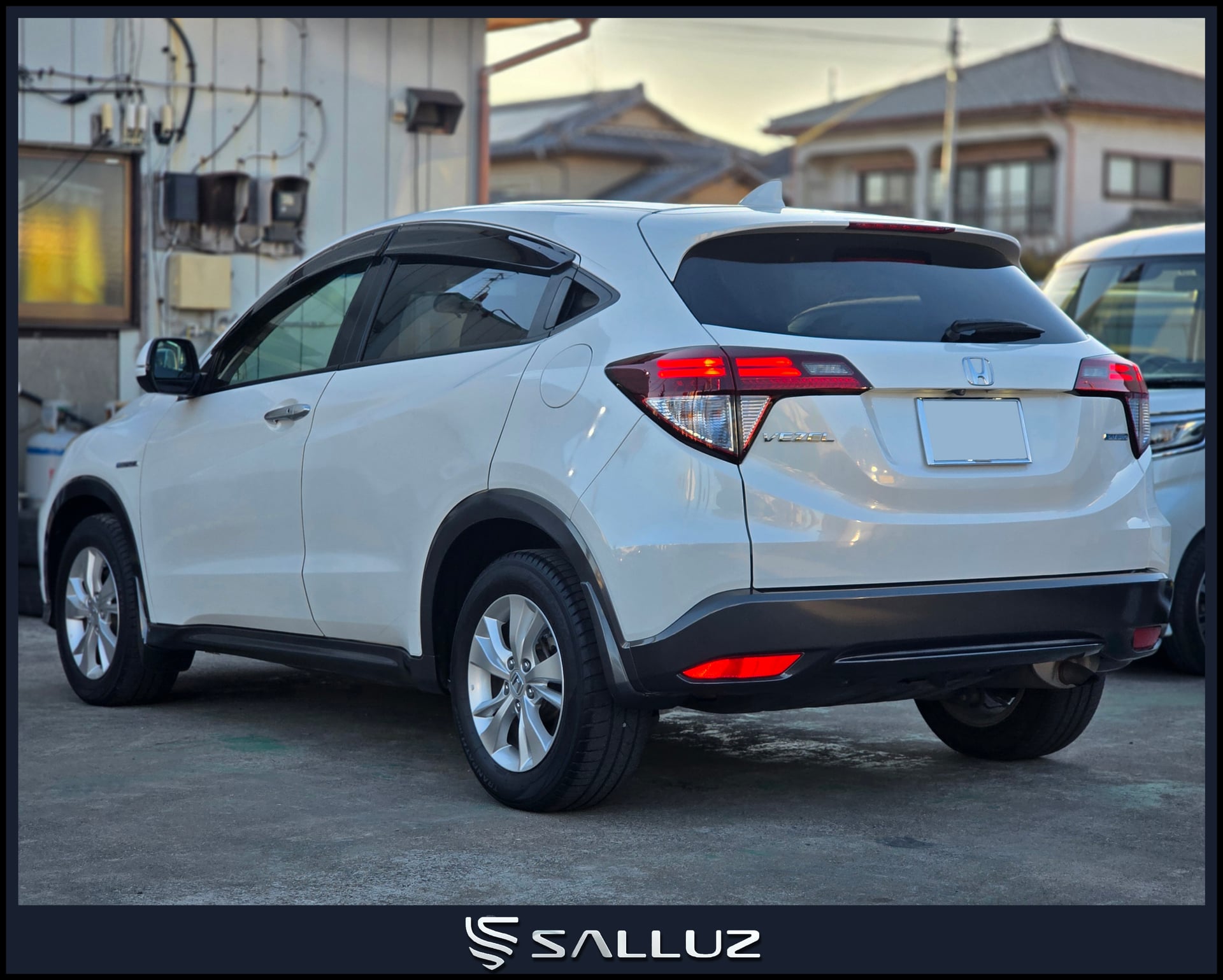 
								Honda Vezel HYBRID X completo									