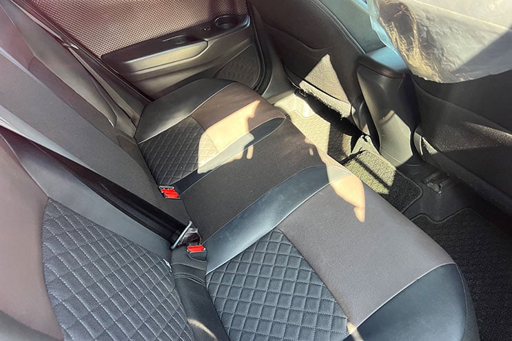 
								Toyota C-HR Híbrido completo									