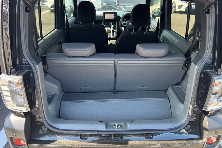 
								Daihatsu Taft completo									