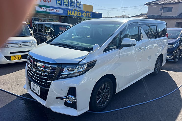 
								Toyota Alphard completo									