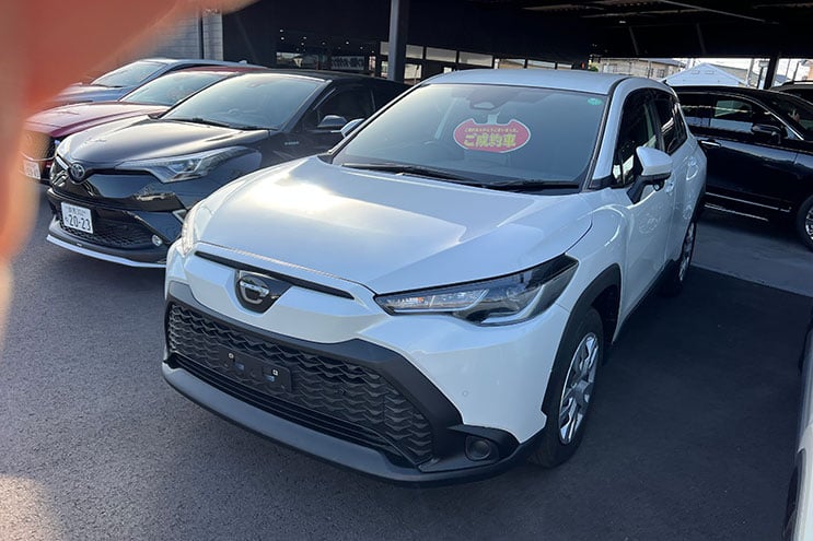 
								Toyota Corolla Cross HEV completo									
