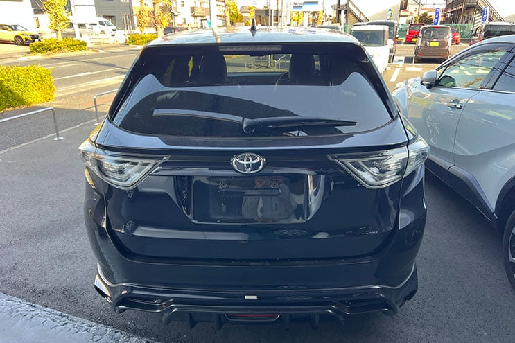 
								Toyota Harrier completo									