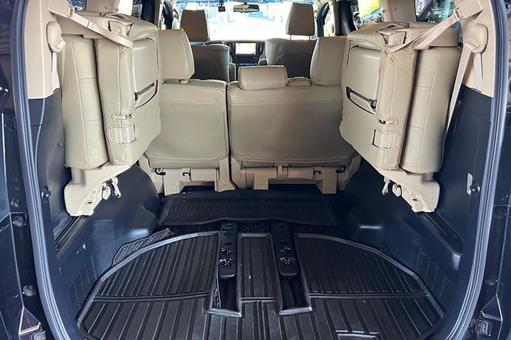 
								Toyota Vellfire 2.5 X completo									
