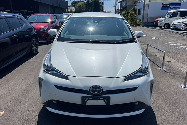 
								Toyota Prius S Touring completo									