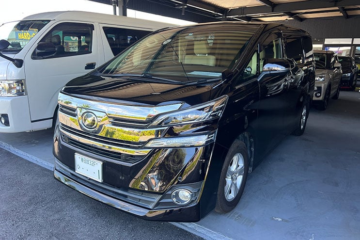 
								Toyota Vellfire 2.5 X completo									
