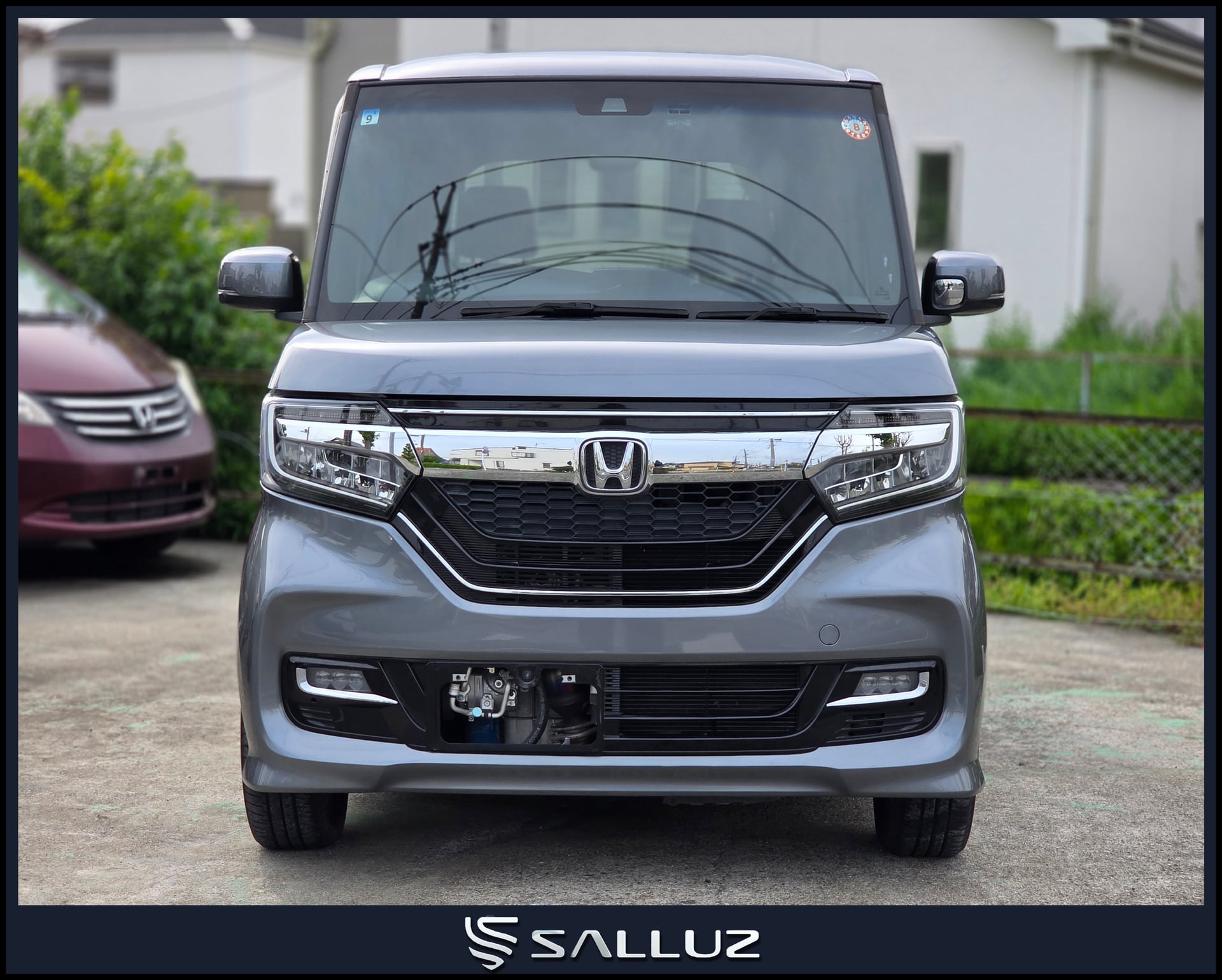 
								Honda N-BOX Custom G・L completo									