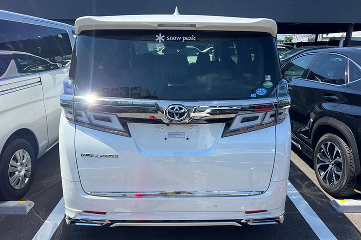 
								Toyota Vellfire 2.5 V completo									