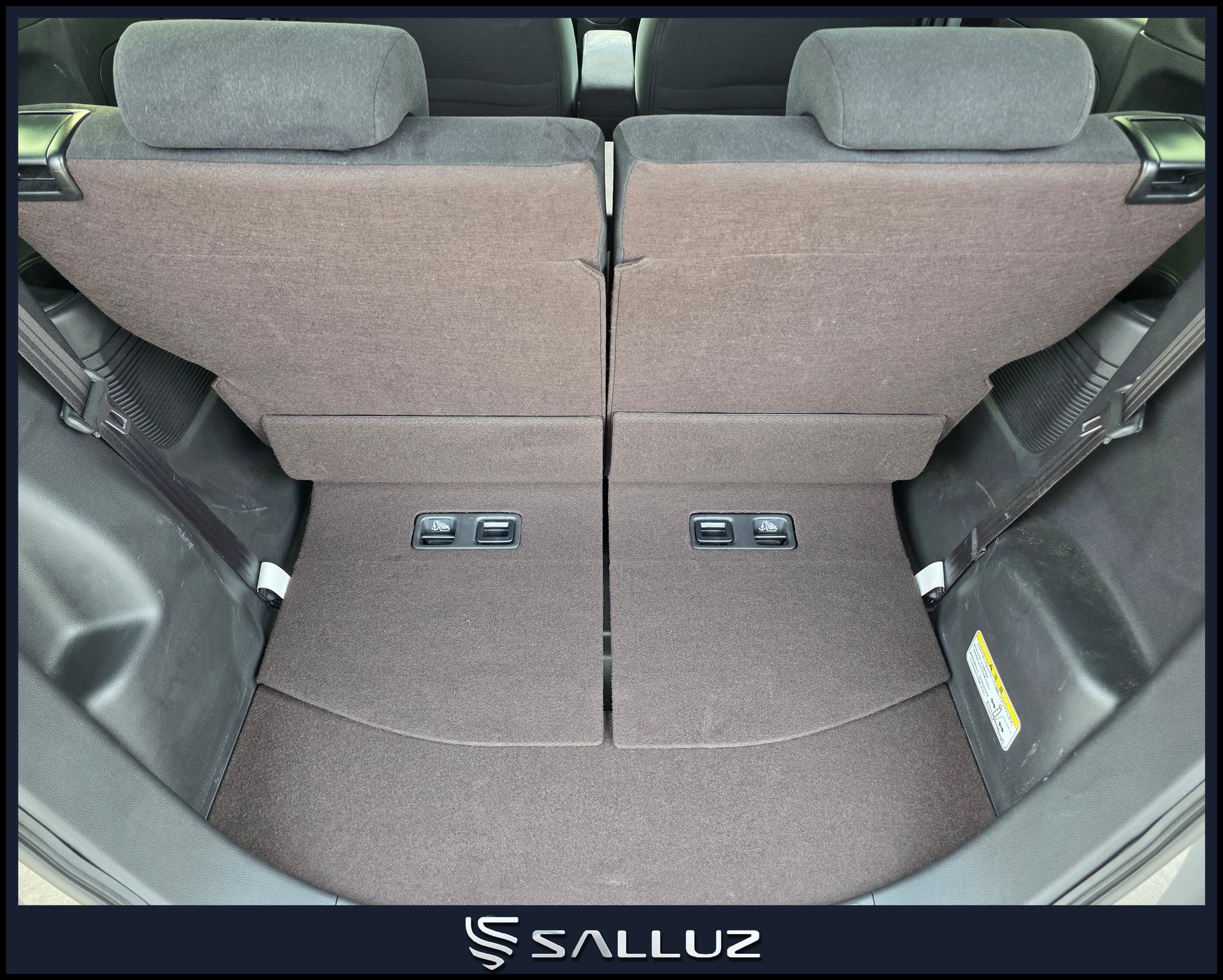 
								Honda N-BOX Custom G・L completo									