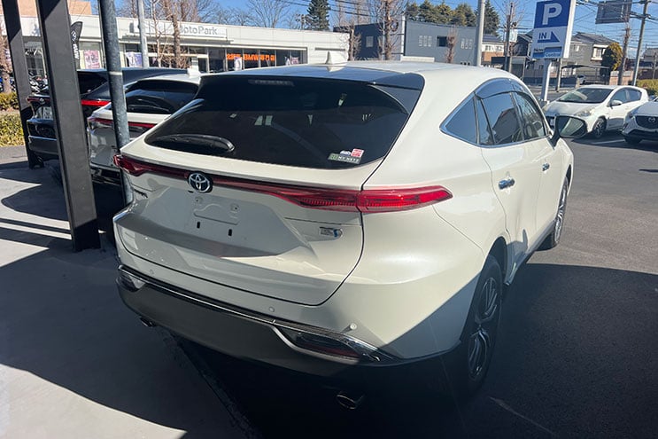 
								Toyota Harrier completo									