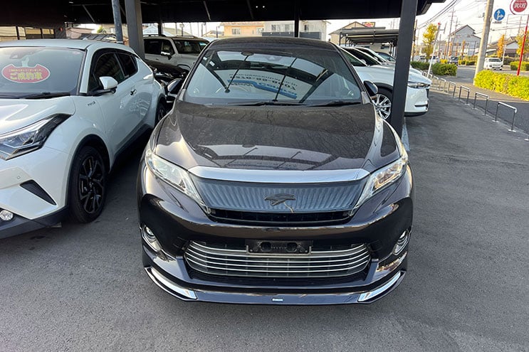 
								Toyota Harrier completo									