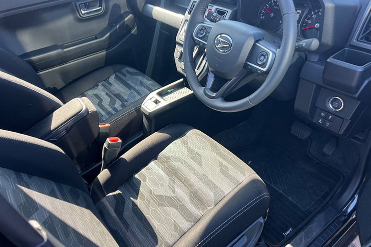
								Daihatsu Taft completo									