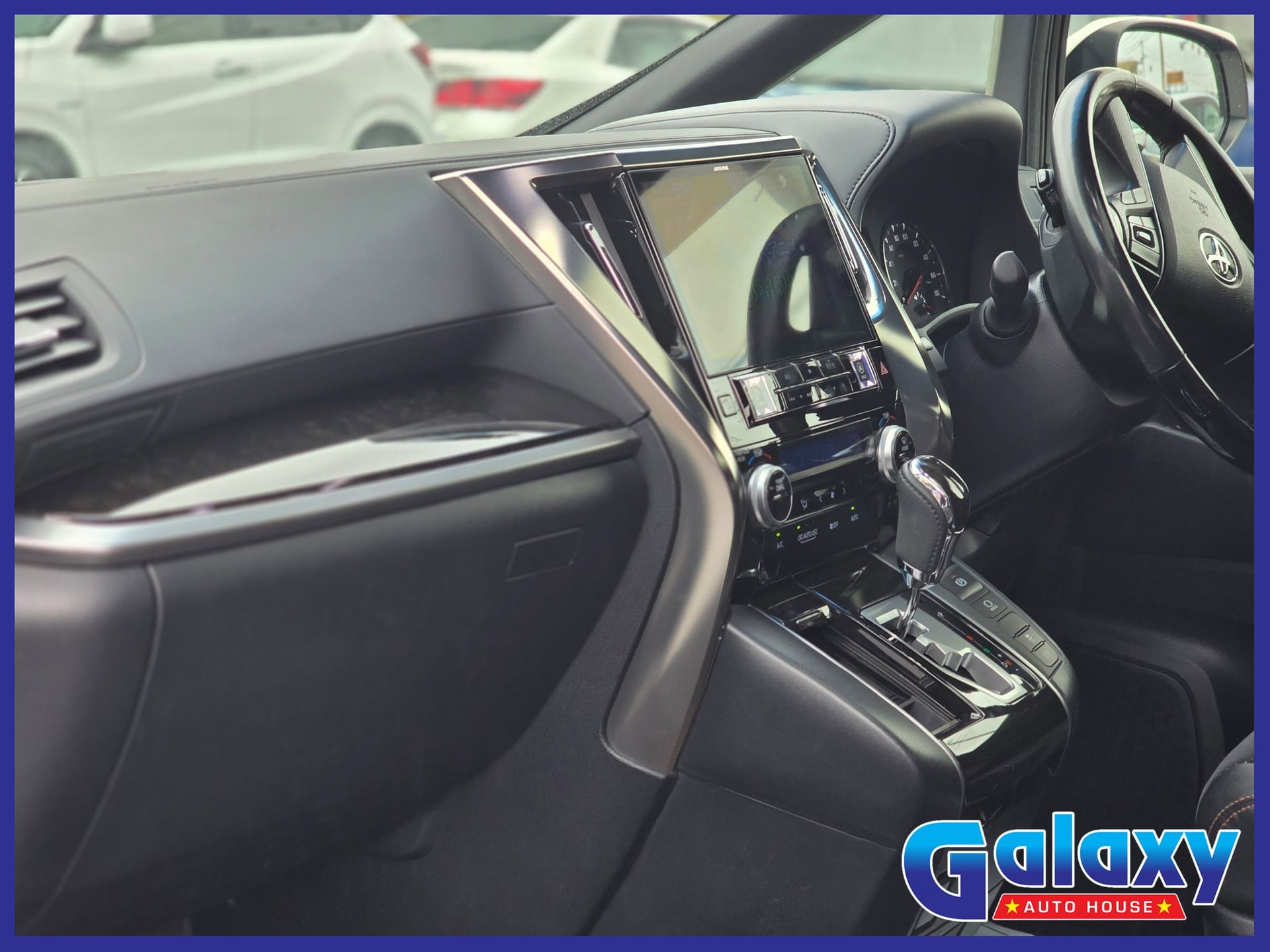 
								Toyota Alphard 2.5S A Package Type Black completo									