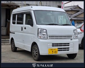 Nissan NV100