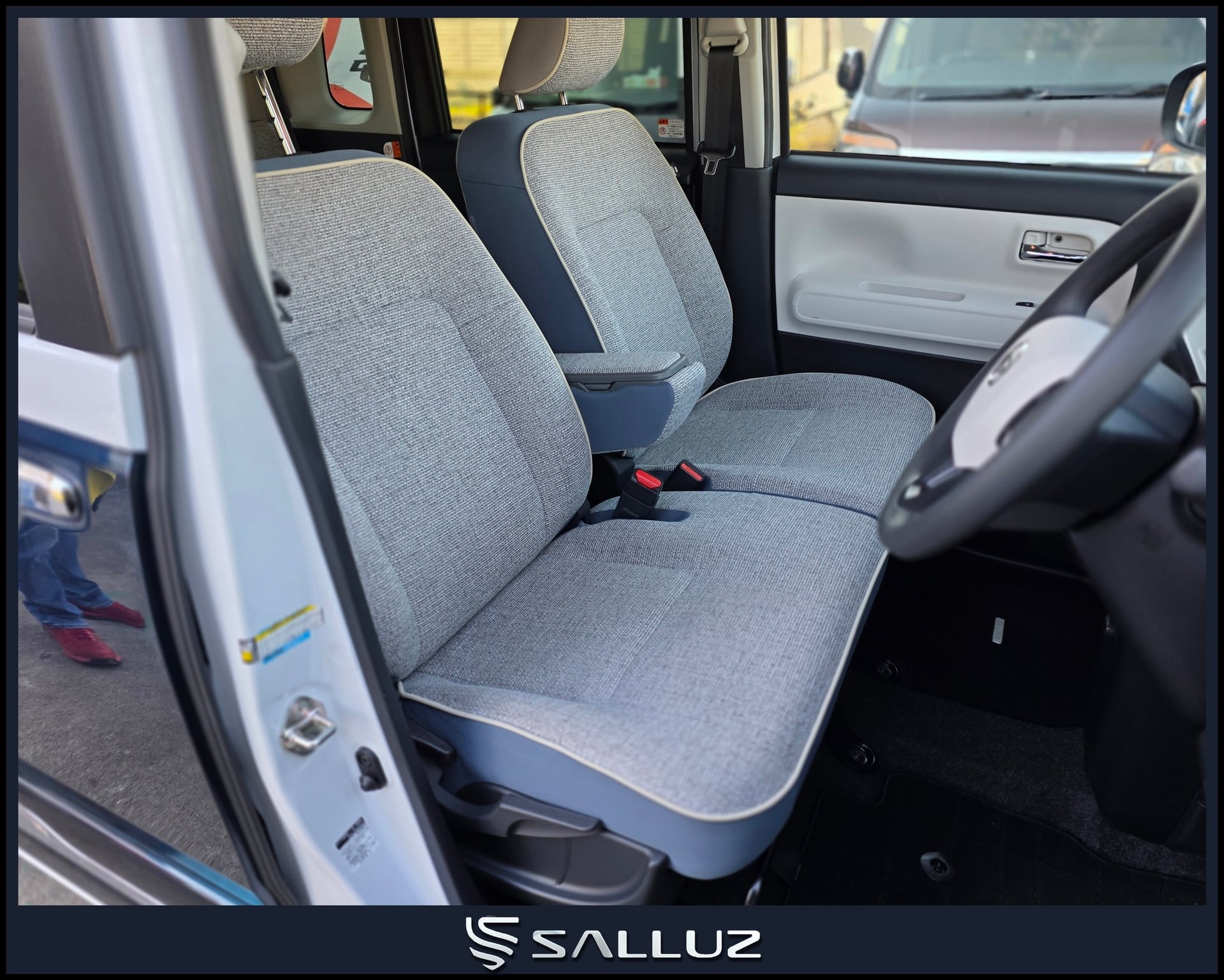 
								Daihatsu MOVE CAMBUS STRIPES G completo									